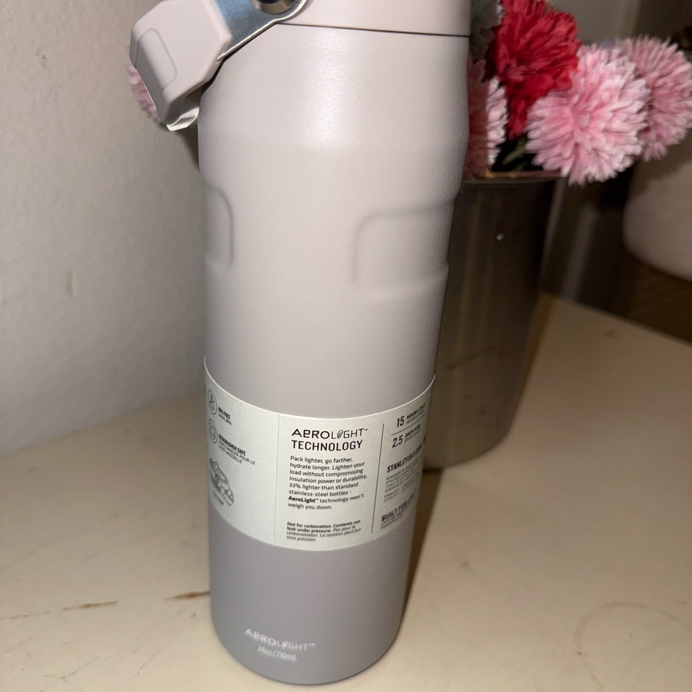 🖤 New Stanley The Ice Flow Flip Straw Water Bottle Jug Tumbler Ash - Picture 7 of 8